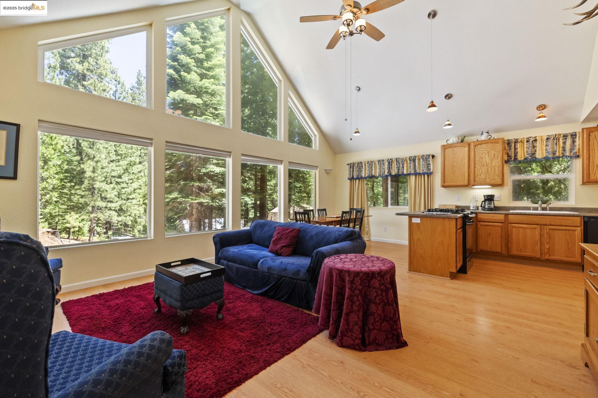 Property Photo: 25195 Esther Ave CA 95335