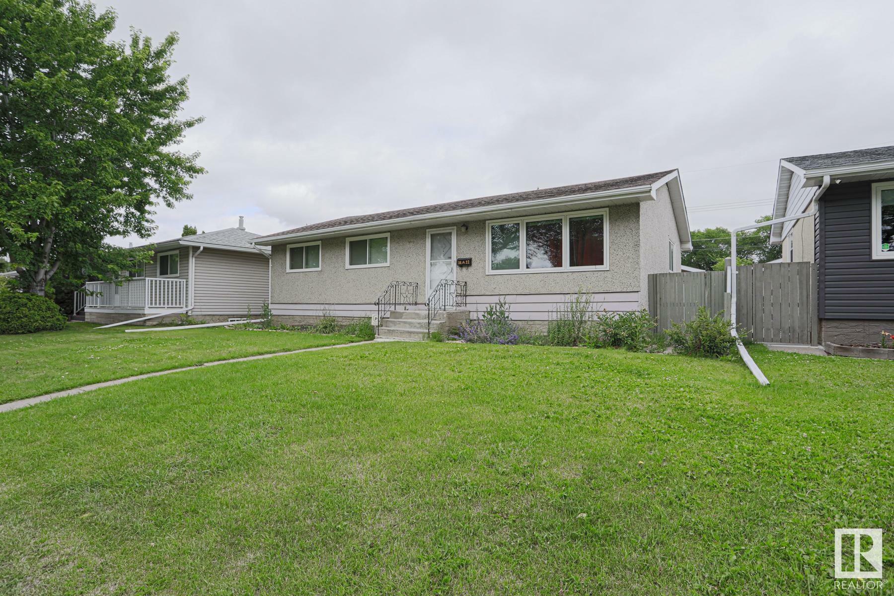 3422 120 Avenue NW  Edmonton AB T5W 1K2 photo
