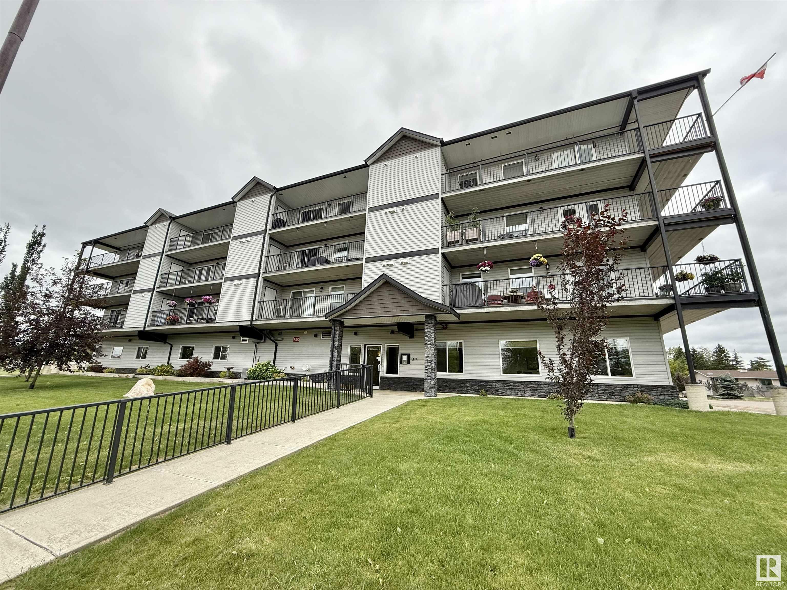 Photo de la propriété: 4614A Lakeshore Drive 204 AB T0A 3A3