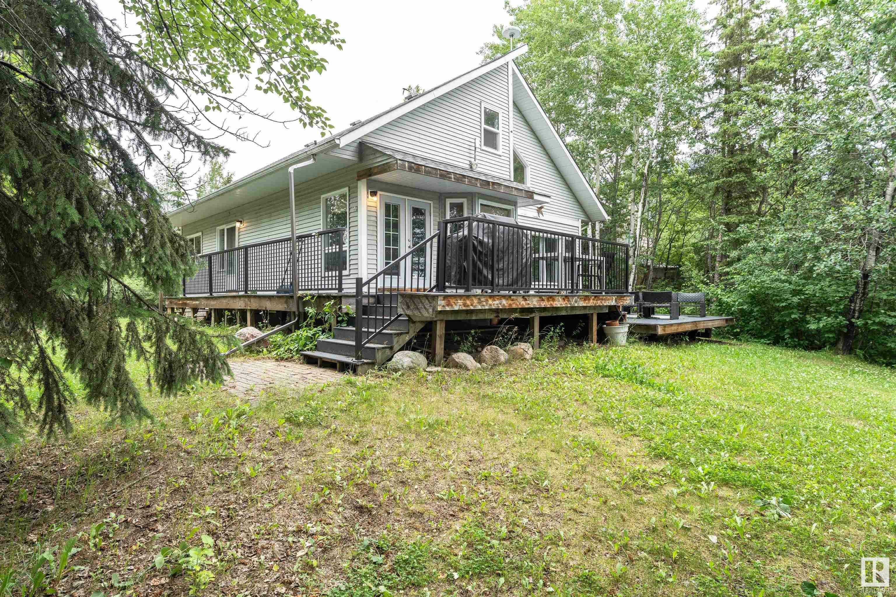 Property Photo: 54126 Rge Road 52 39 AB T0E 0L0
