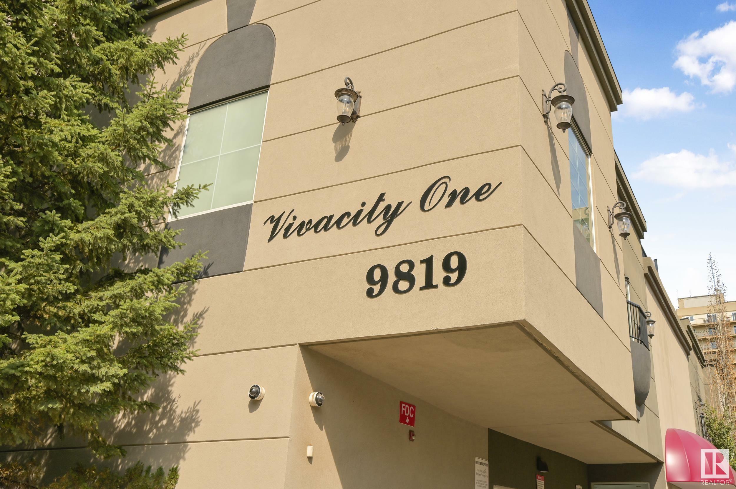 Photo de la propriété: 9819 104 Street NW 504 AB T5K 0Y8