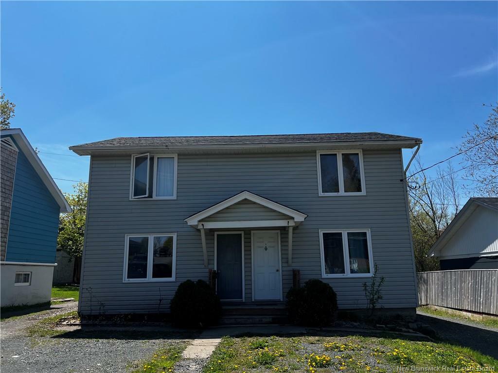 363-367 St Anne Street  Bathurst NB E2A 2N3 photo