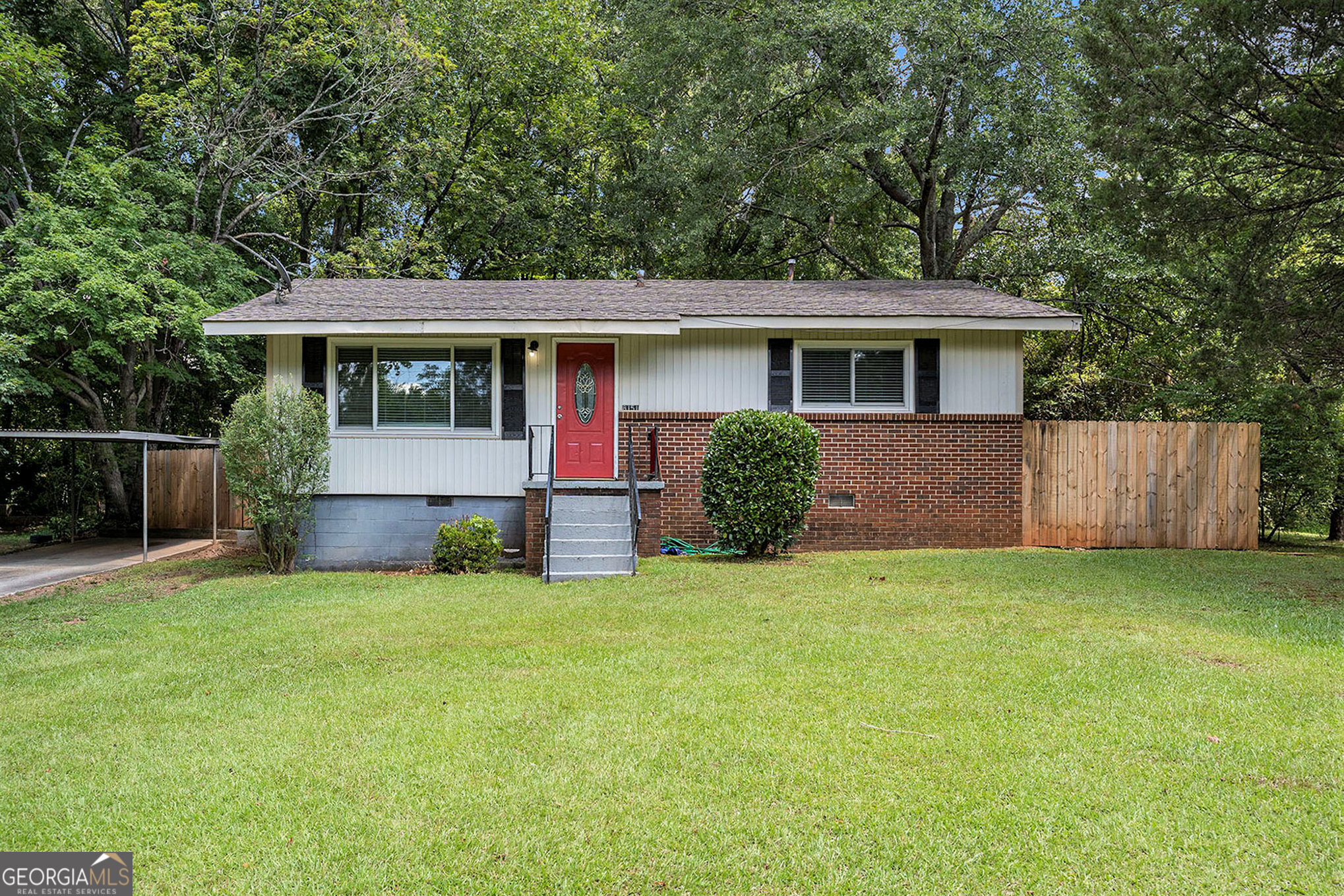 Property Photo: 8151 SW Spillers Drive SW GA 30014