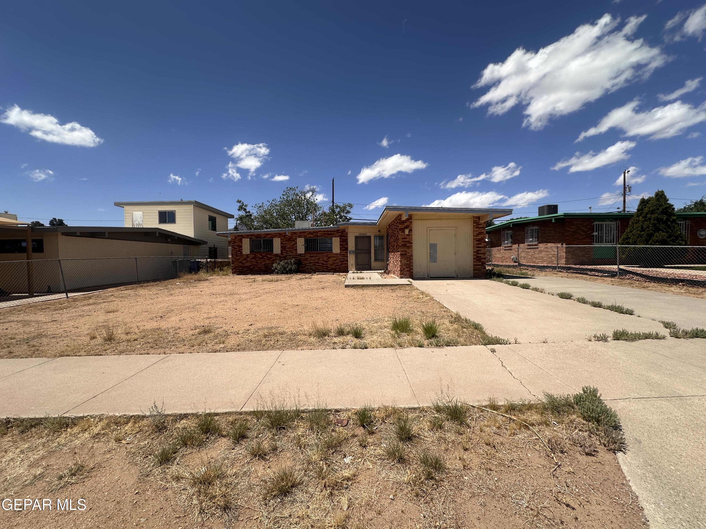 Property Photo: 10045 Kellogg Street TX 79924
