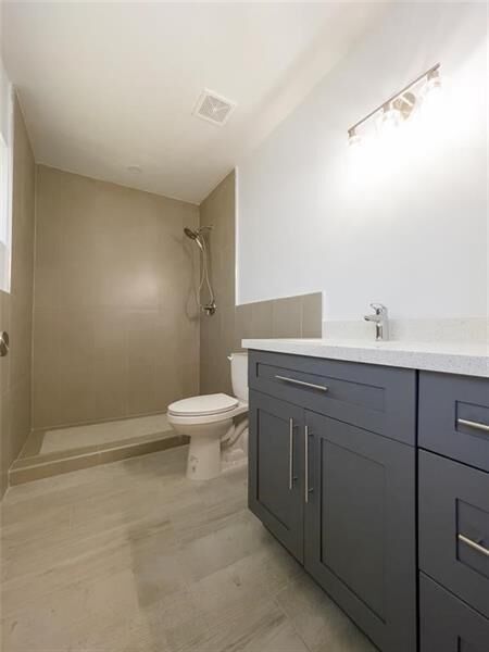 Property Photo:  833 SW 7th St  FL 33060 