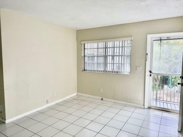 Property Photo: 1431 S 14th Ave 209 FL 33020
