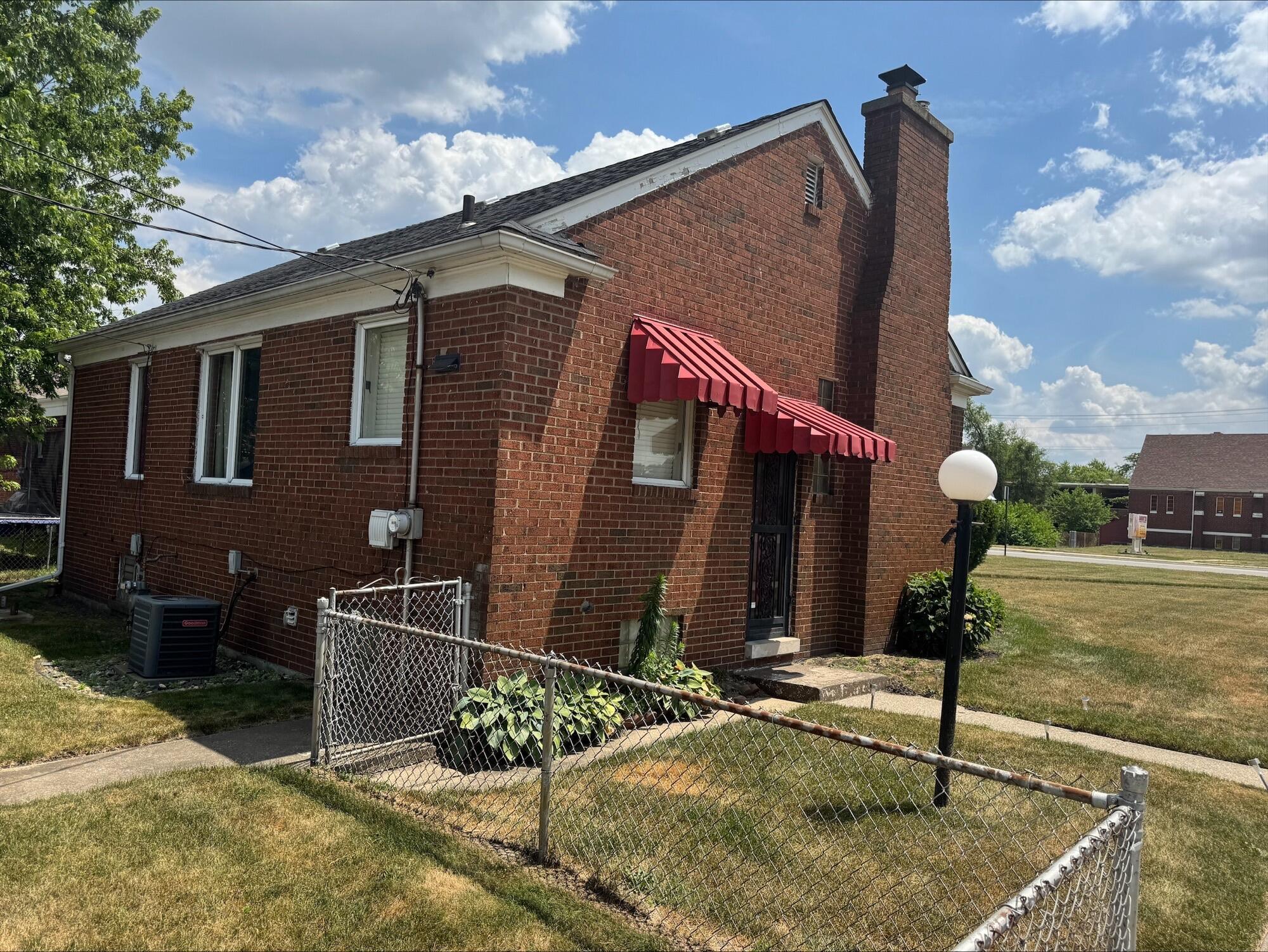 Property Photo: 4040 W 11th Avenue IN 46404