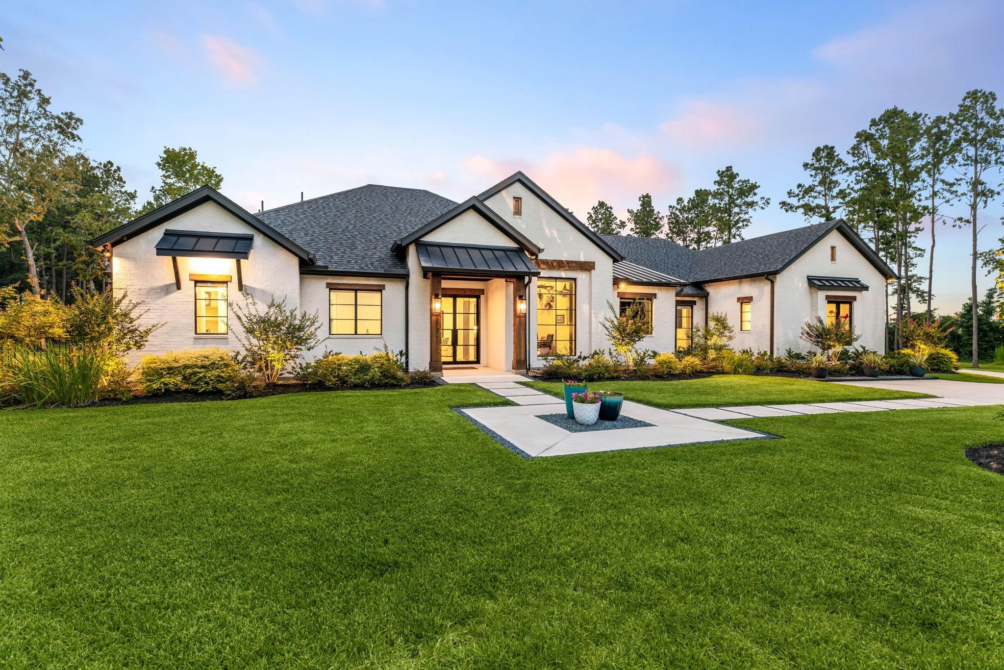 Property Photo: 7533 High Meadow Ridge Drive TX 77316