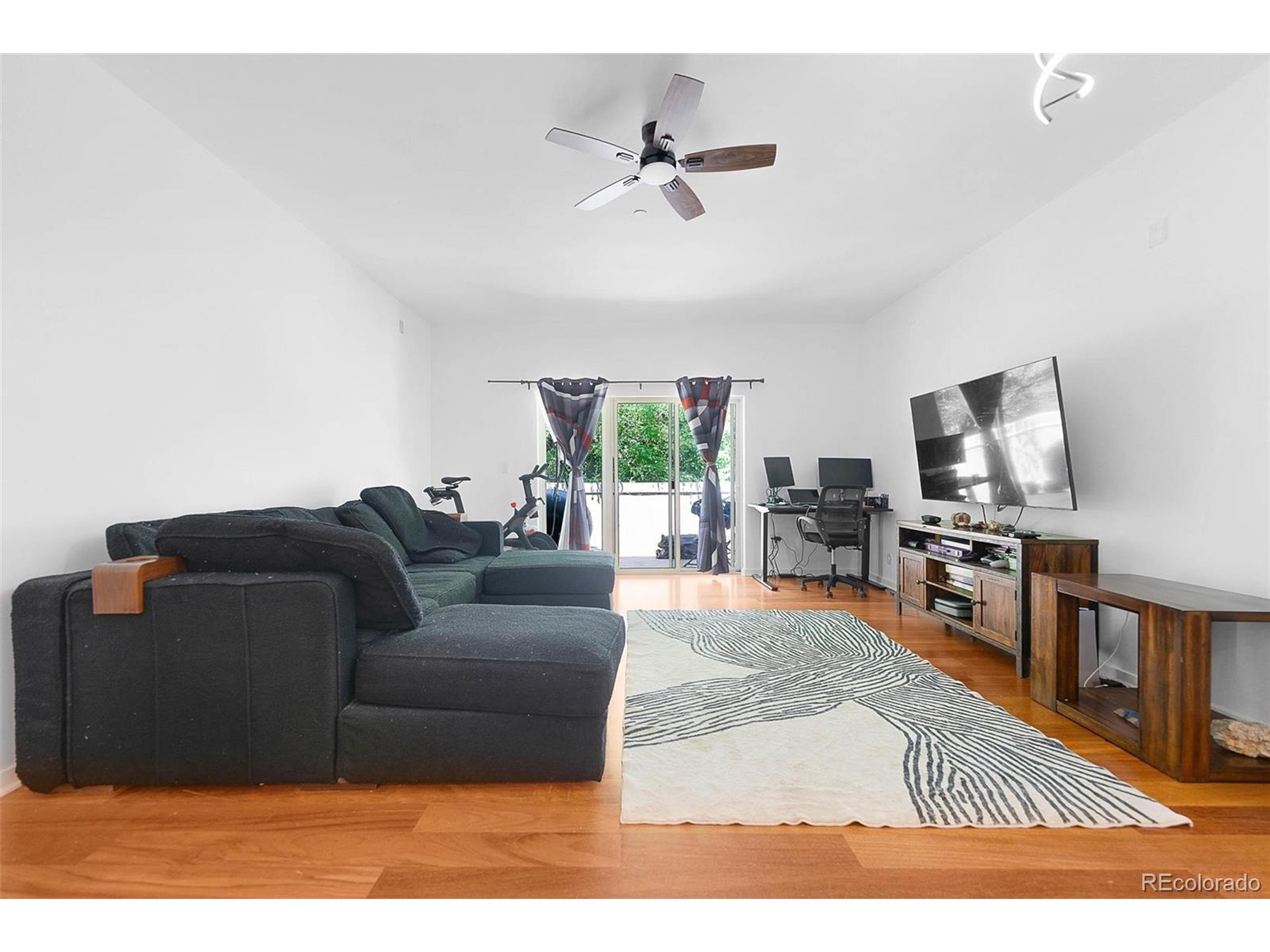 Property Photo: 722 Washington Ave 306 CO 80401