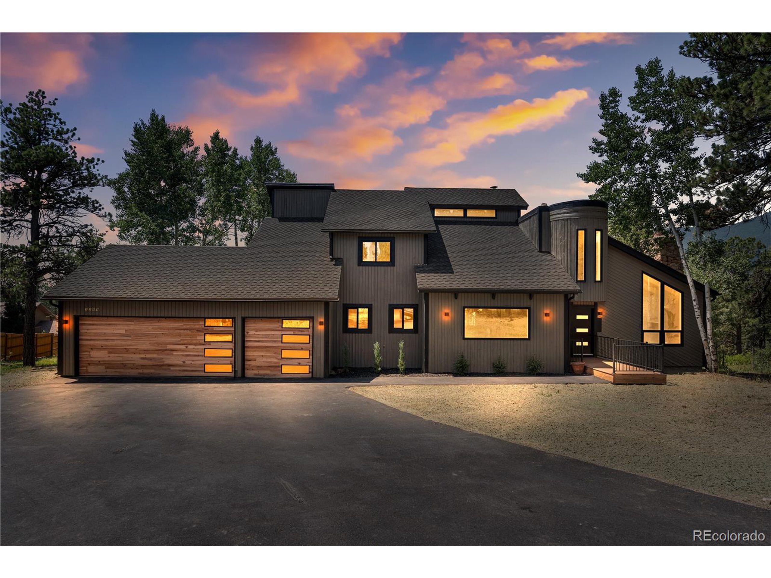 2289 Hiwan Dr  Evergreen CO 80439 photo