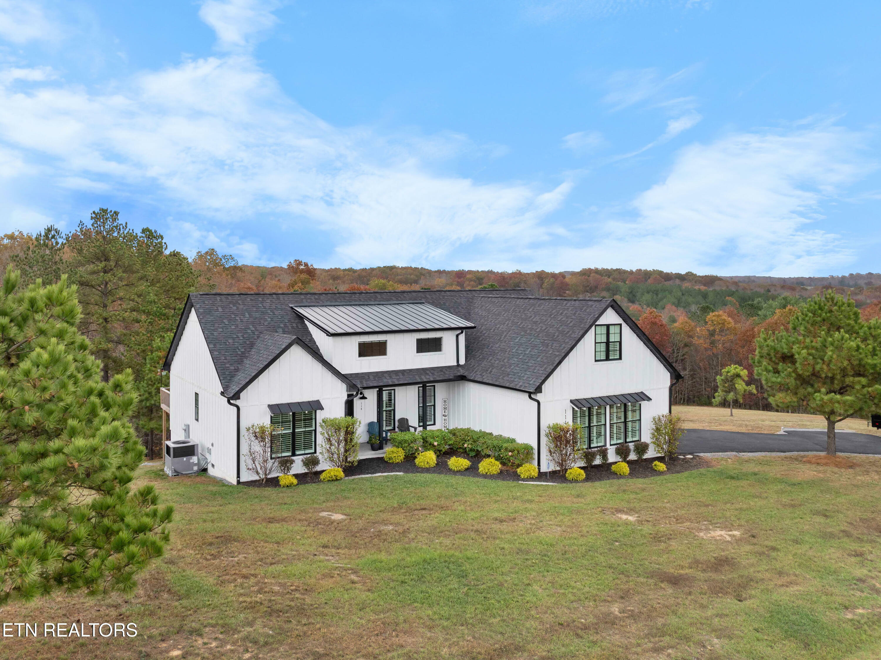 Property Photo: 114 Canter Hill Lane TN 38556