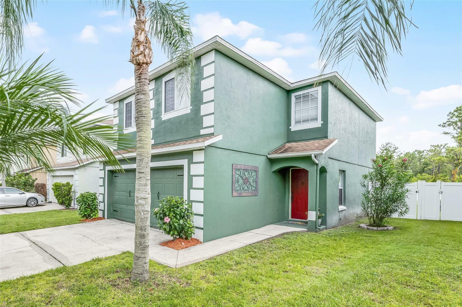 Property Photo: 2109 Stone Abbey Boulevard FL 32828