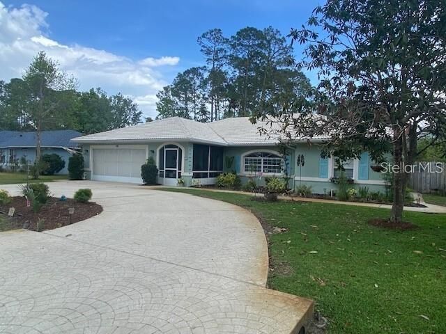 Property Photo: 8 Brigadoon Lane FL 32137