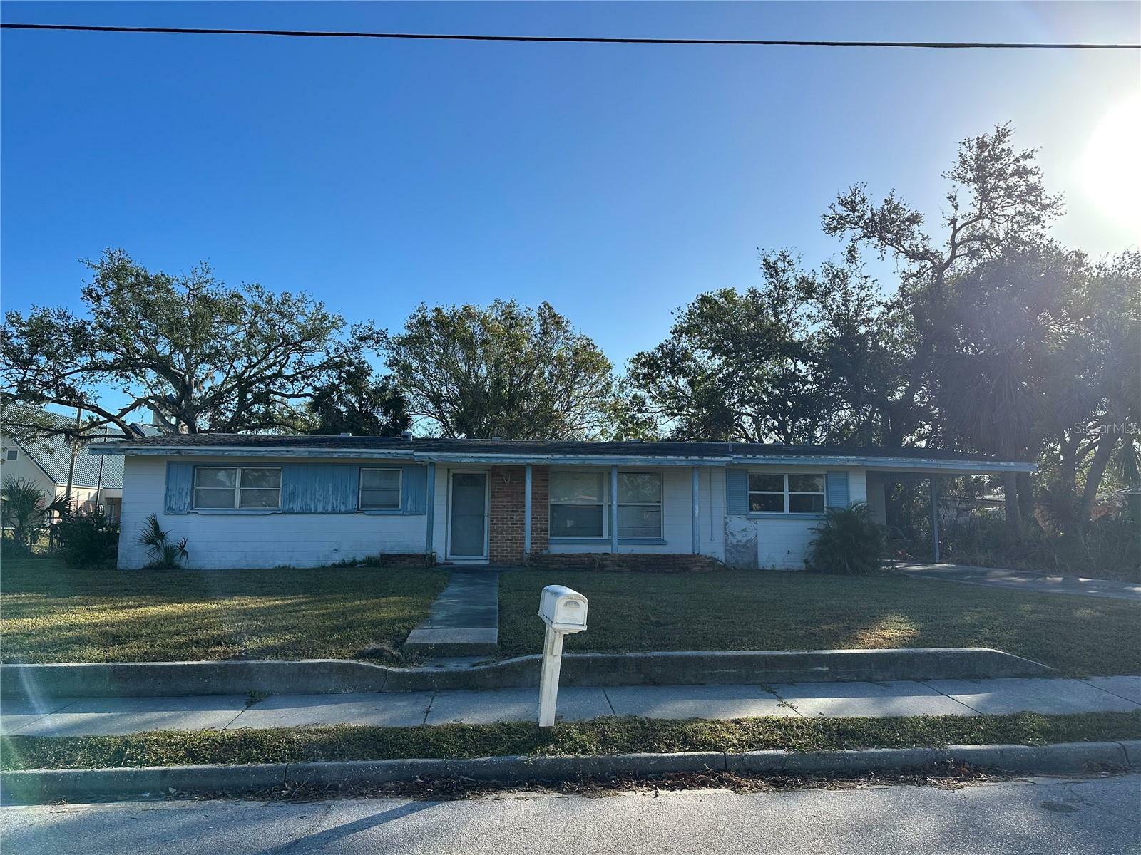 3036 Dixie Avenue  Sarasota FL 34234 photo