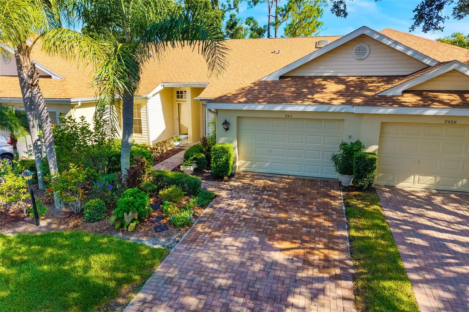 Property Photo: 2411 New Haven Circle 70 FL 33573