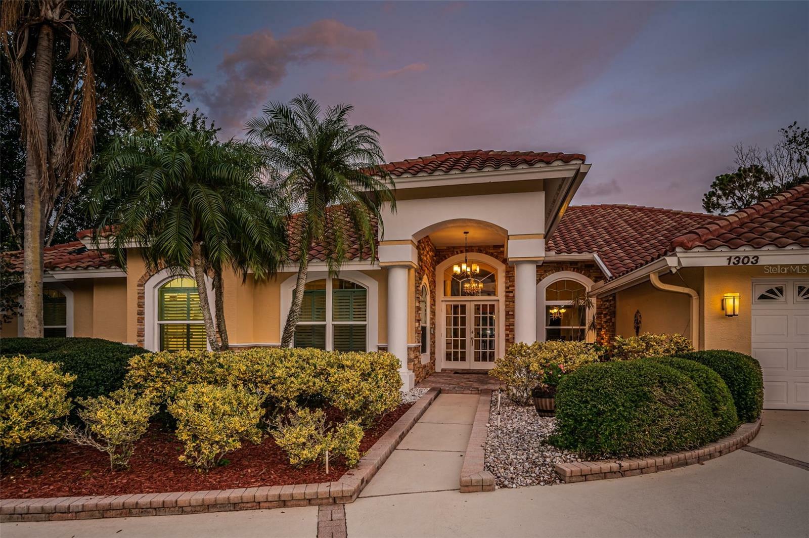 Property Photo: 1303 Forestedge Boulevard FL 34677