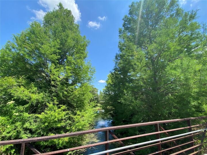 Property Photo: 1709 Shady Ridge Court 243 FL 32807