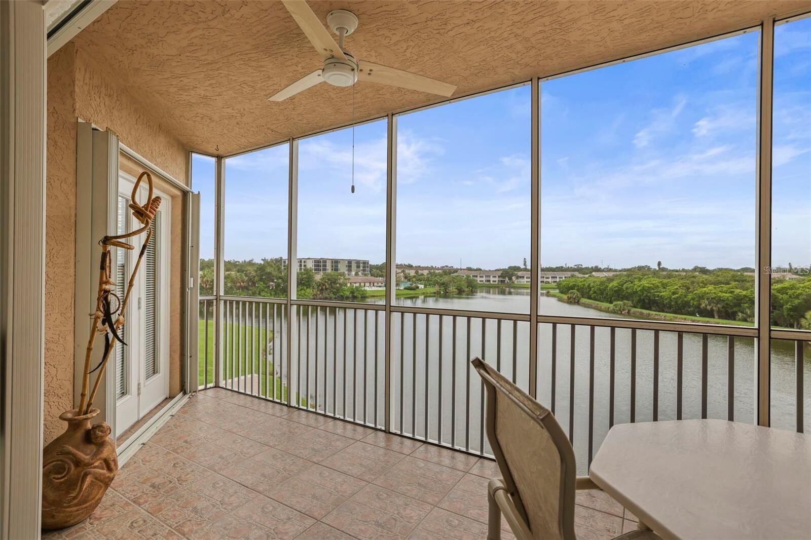 Property Photo: 6450 Shoreline Drive 9202 FL 33708