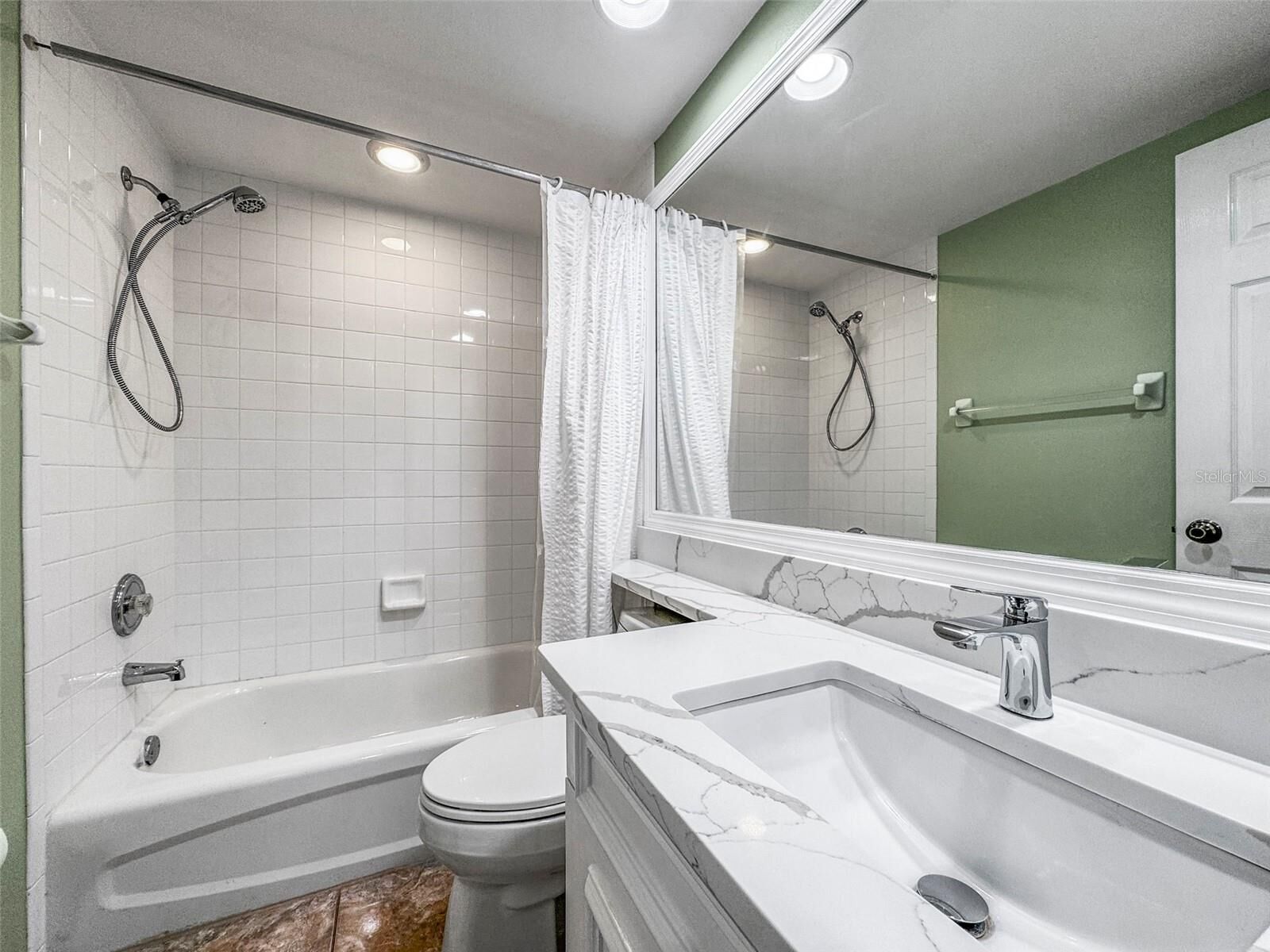 Property Photo:  6450 Shoreline Drive 9202  FL 33708