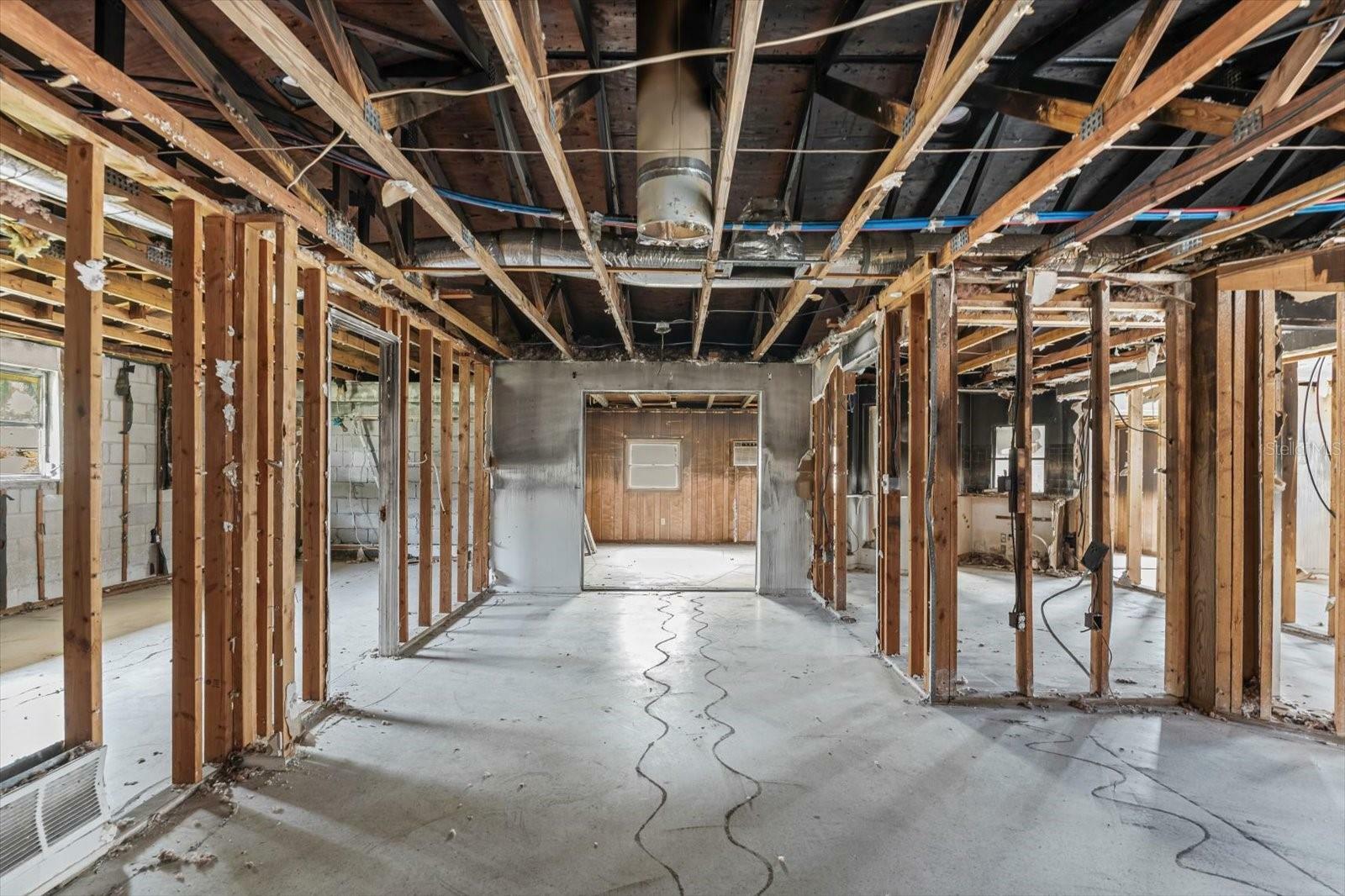 Property Photo: 268 Alsace Avenue FL 34293