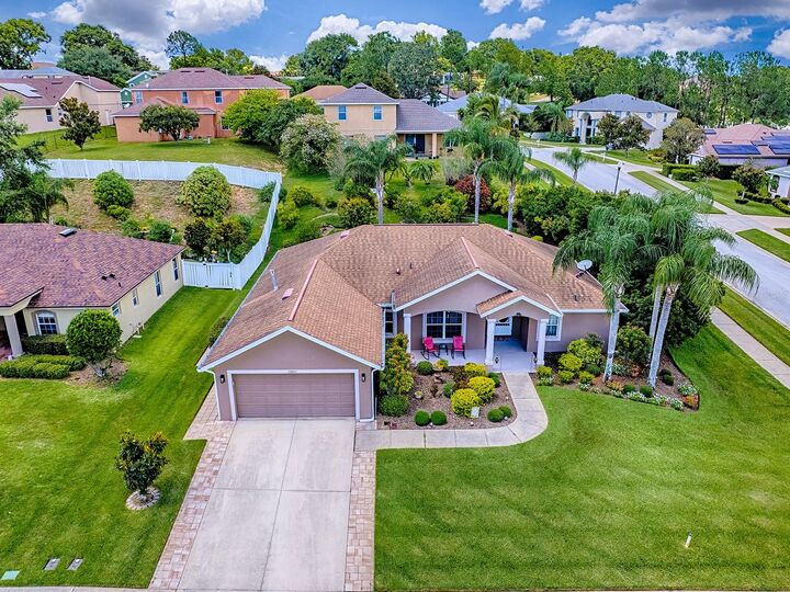 Property Photo:  13051 Antique Oak Street  FL 34711