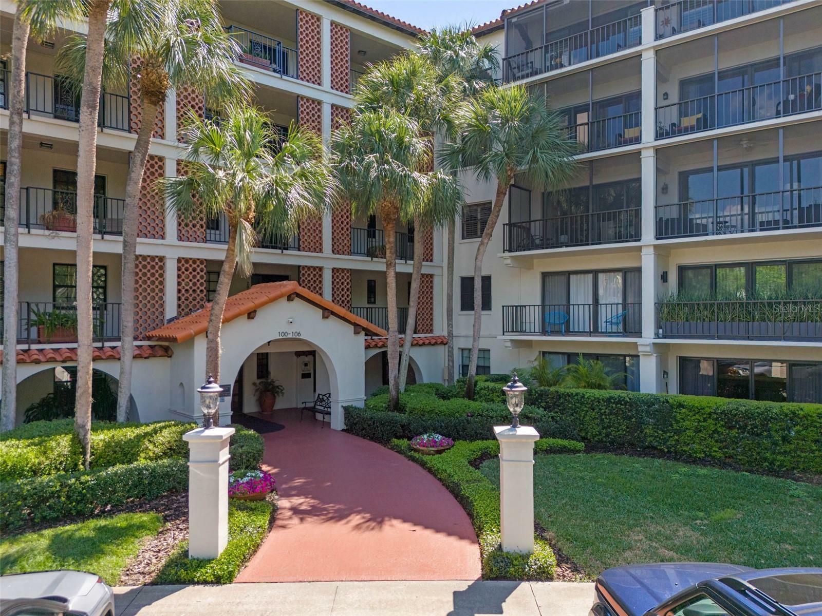 Property Photo: 100 S Interlachen Avenue 204D FL 32789