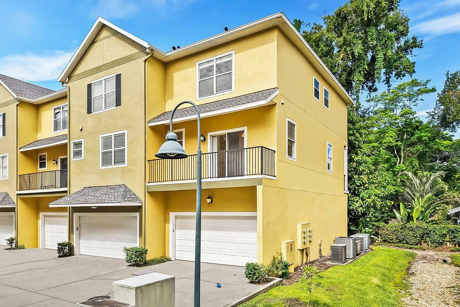 Property Photo: 11 W Harding Street E FL 32806
