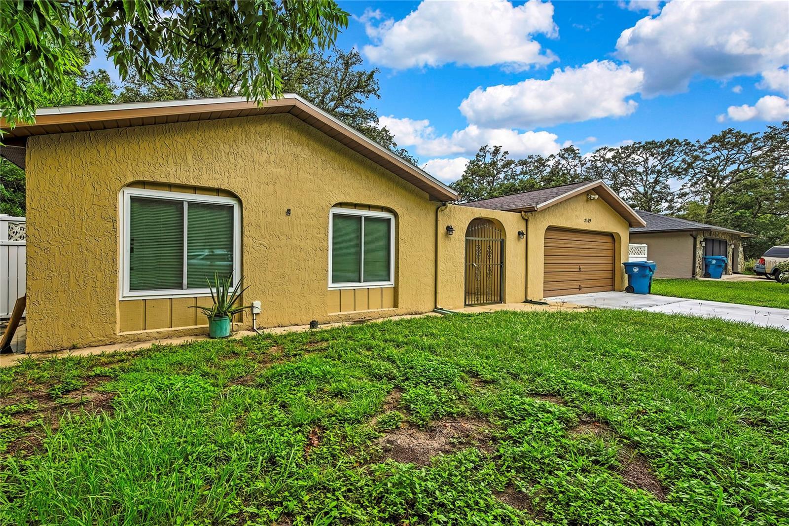 Property Photo:  2169 Danforth Road  FL 34608 