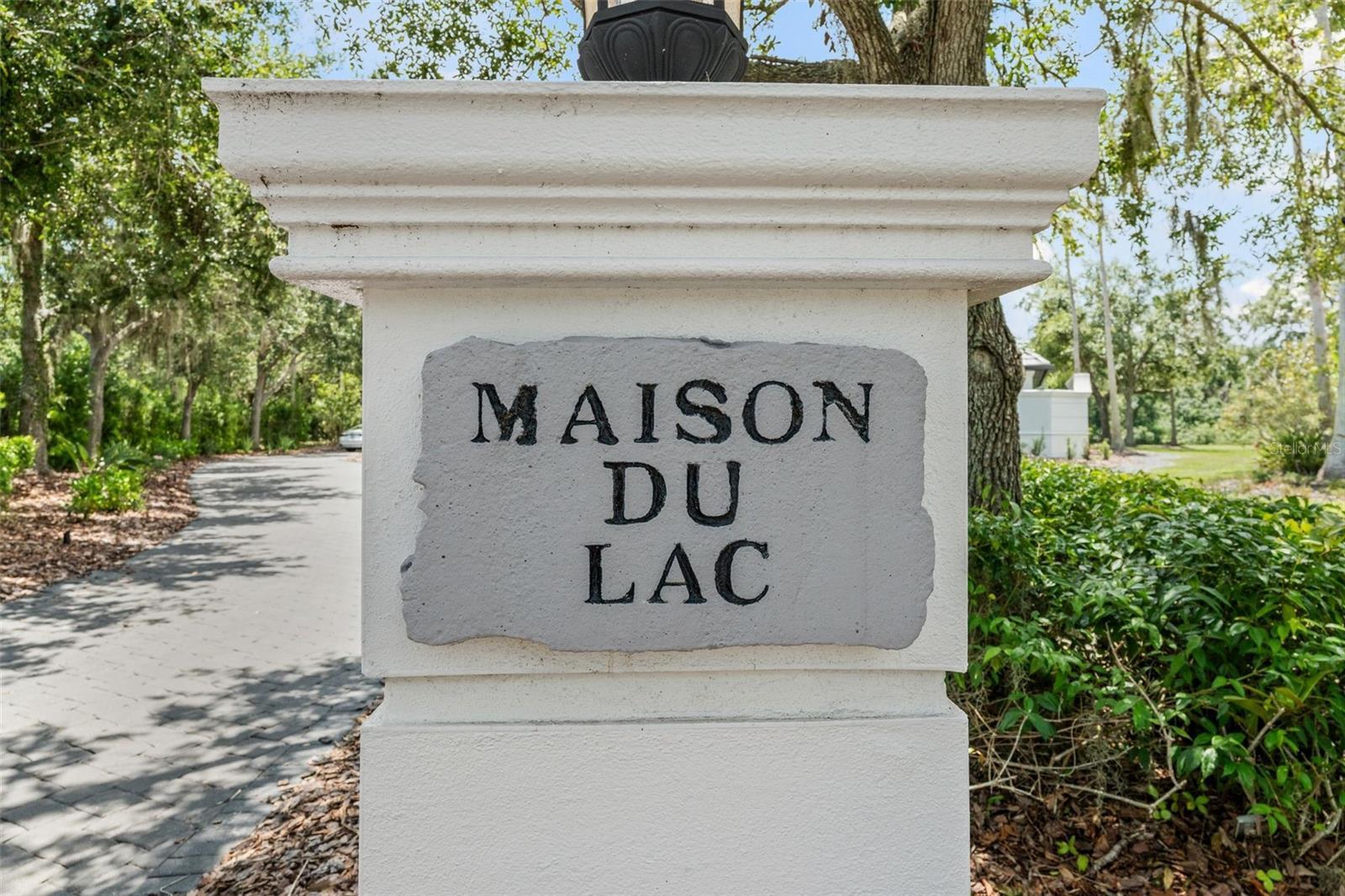Property Photo: 6959 Westchester Circle FL 34202