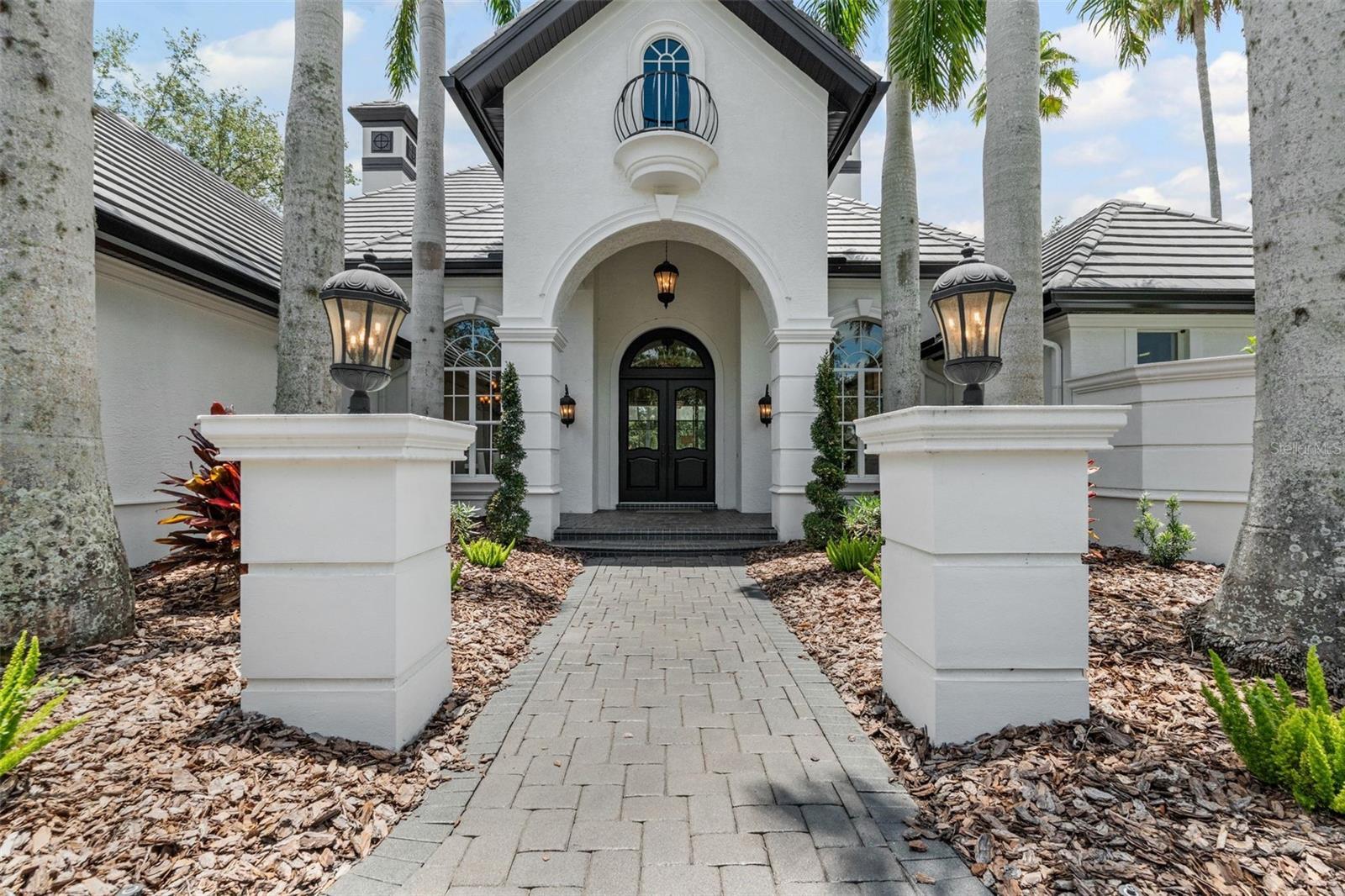 Property Photo: 6959 Westchester Circle FL 34202