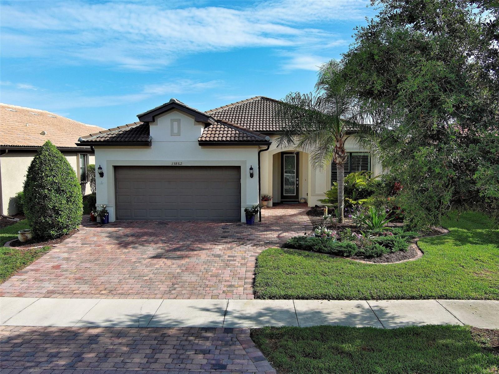 Property Photo:  13862 Miranese Street  FL 34293 