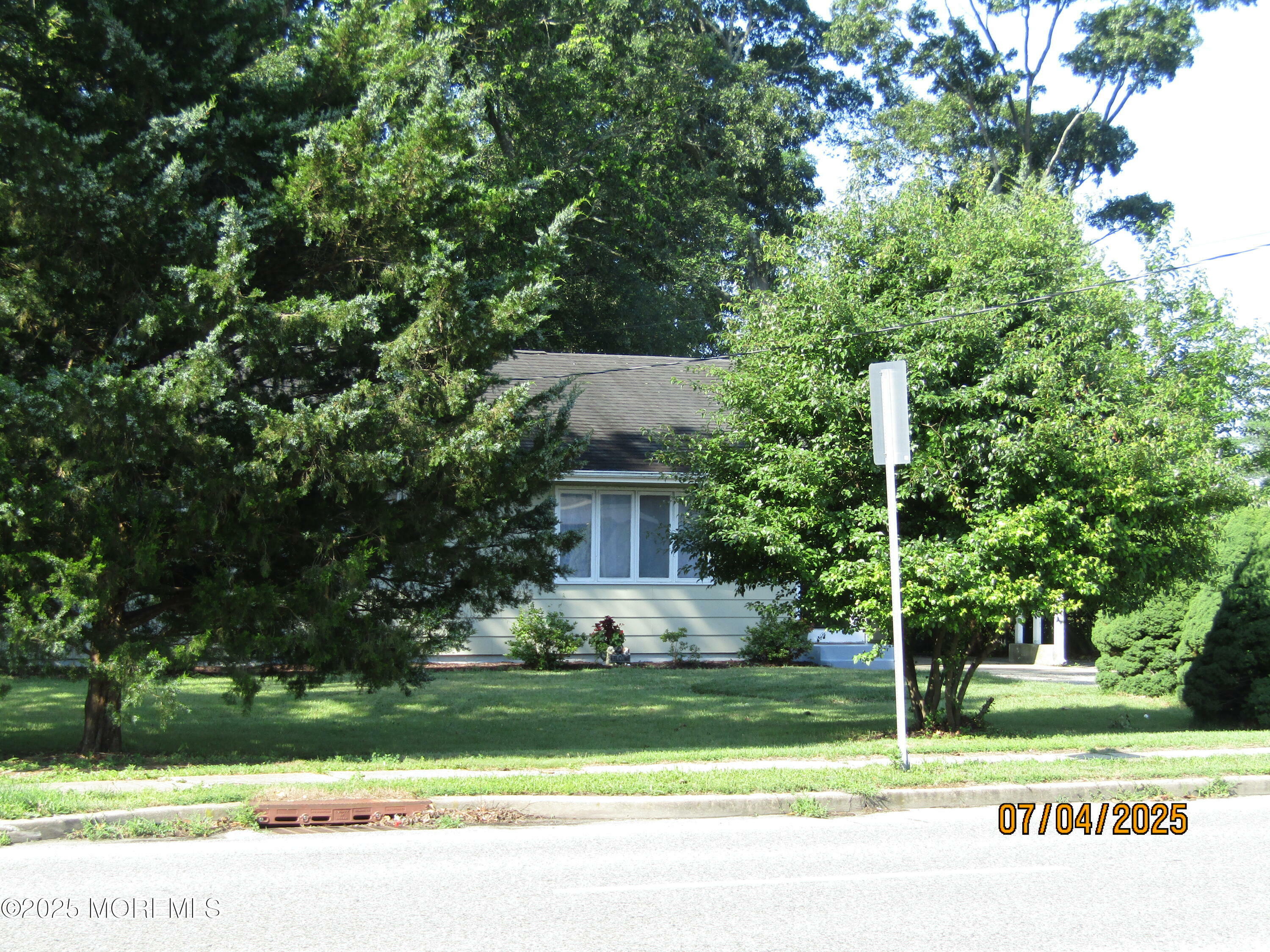 Property Photo: 807 Bay Avenue NJ 08753