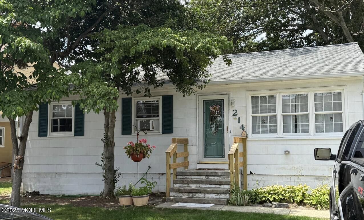 Property Photo:  214 Crane Road  NJ 08723 