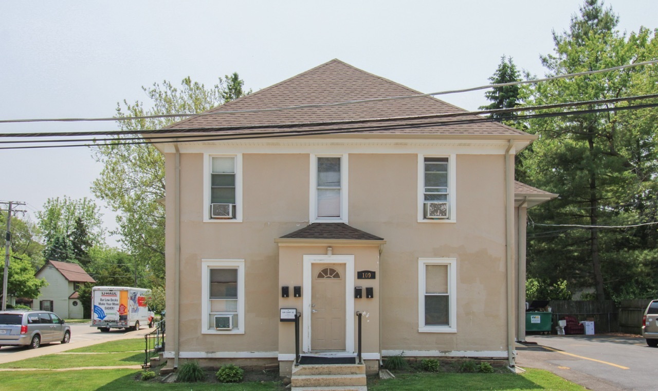Property Photo: 109 Cary Street C IL 60013