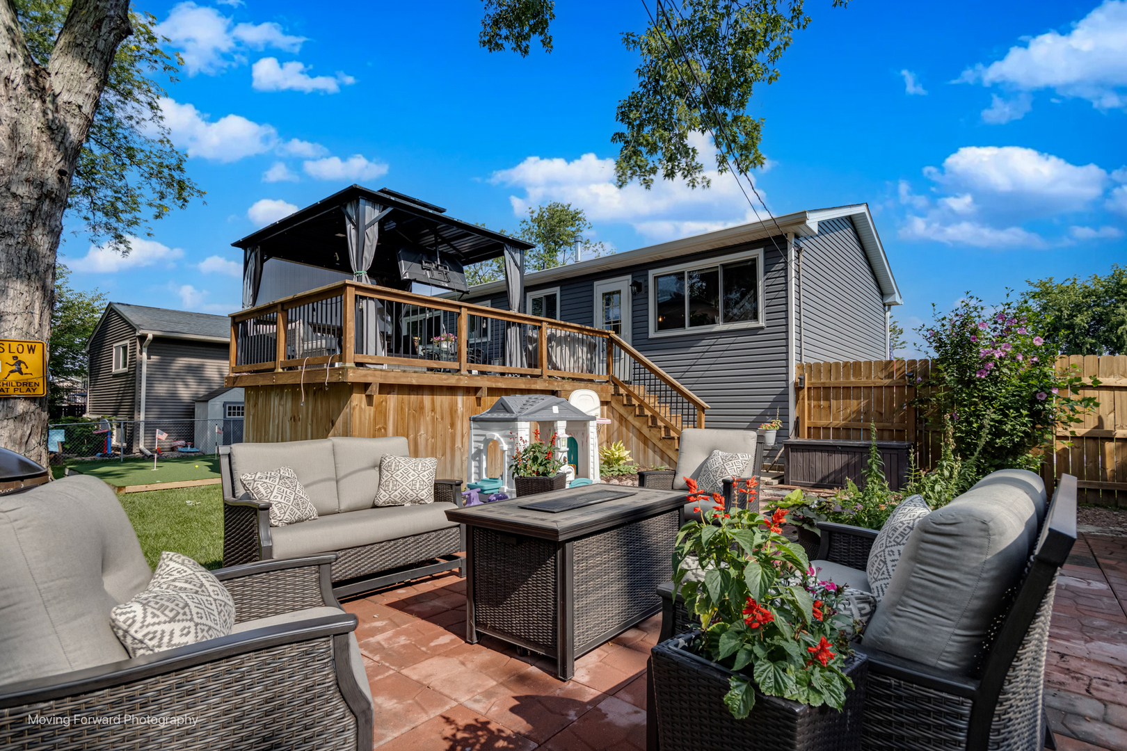 Property Photo: 2215 Birchwood Parkway IL 60517