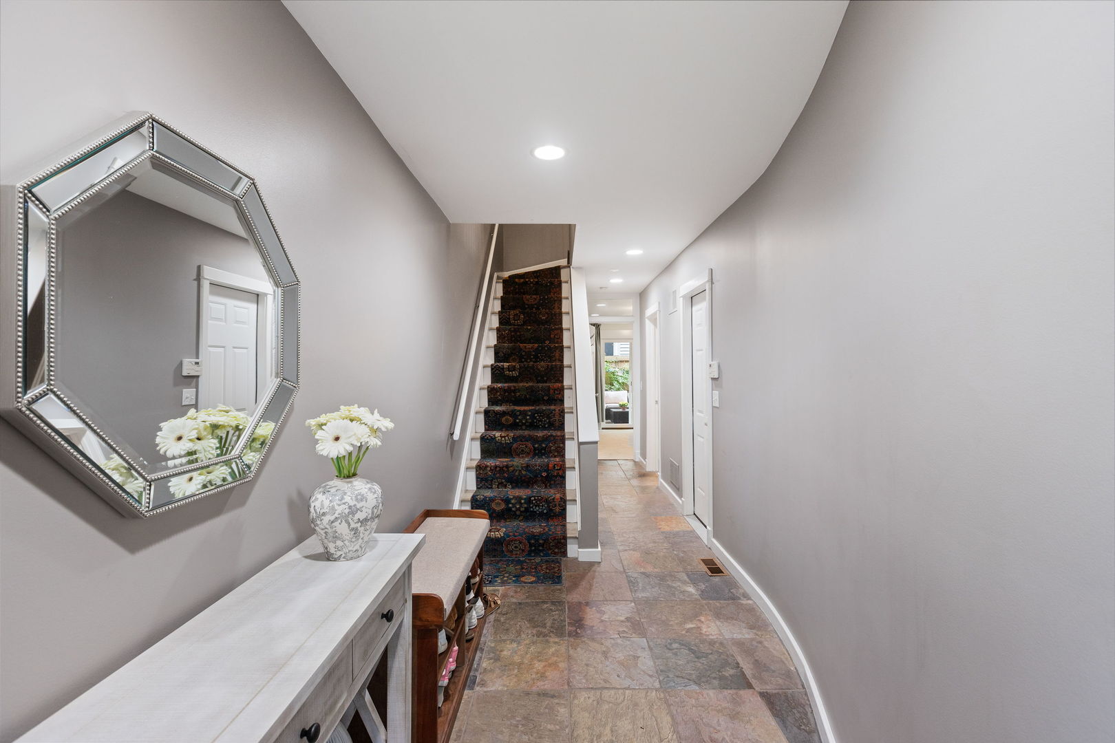 Property Photo: 3955 N Paulina Street IL 60613