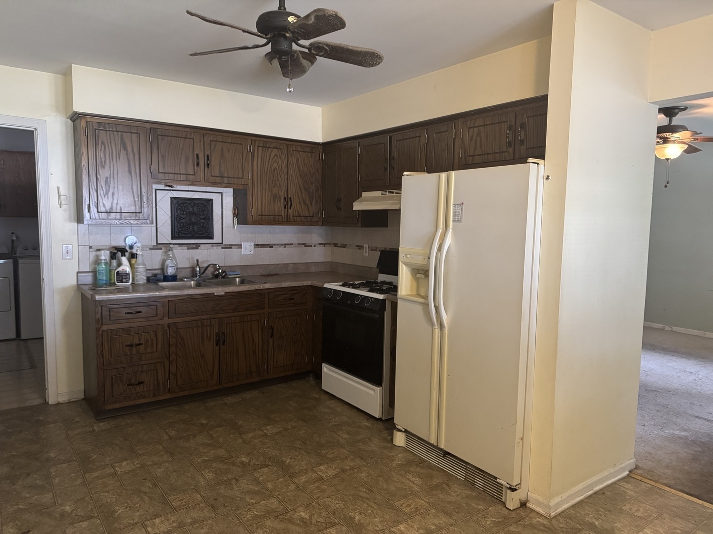 Property Photo: 308 Old Indian Trail IL 60506