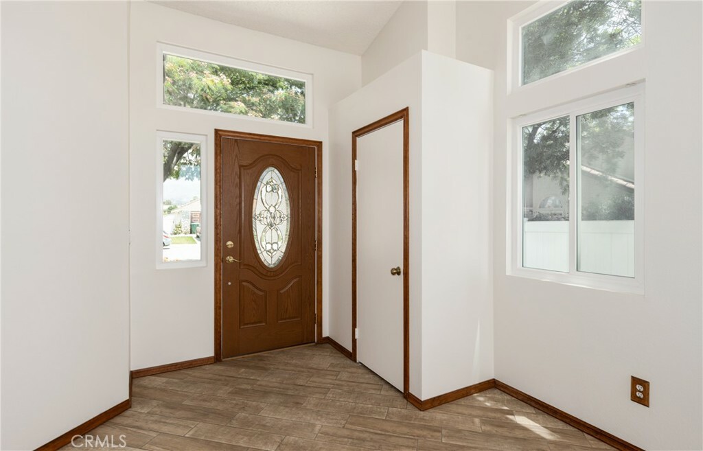Property Photo: 655 Shasta Way CA 92223