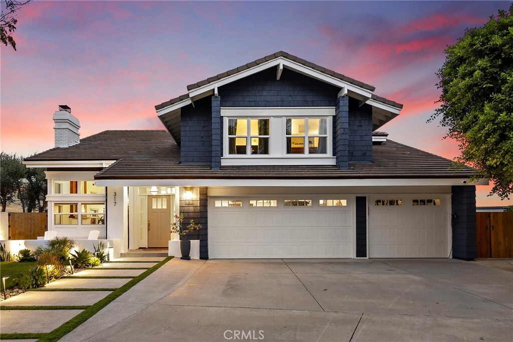Property Photo:  317 Calle Corral  CA 92673 