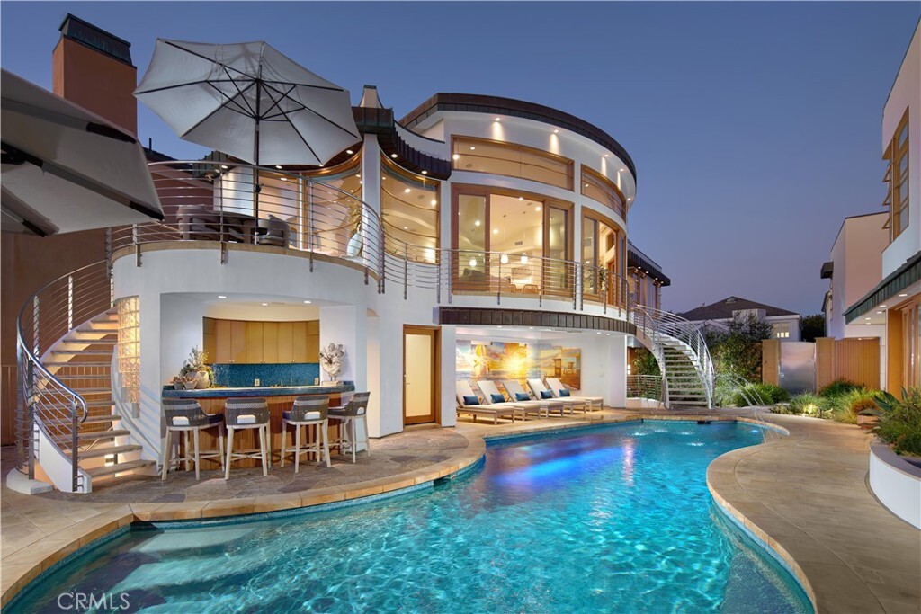 Property Photo: 1510 E Oceanfront CA 92661
