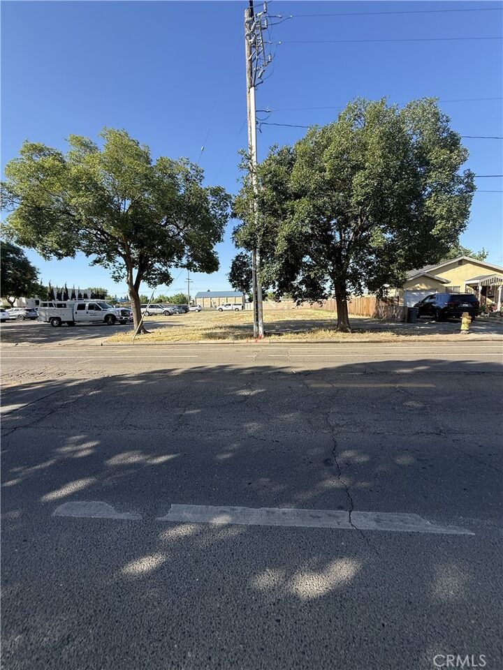 Property Photo:  170 E 13th Street  CA 95341 