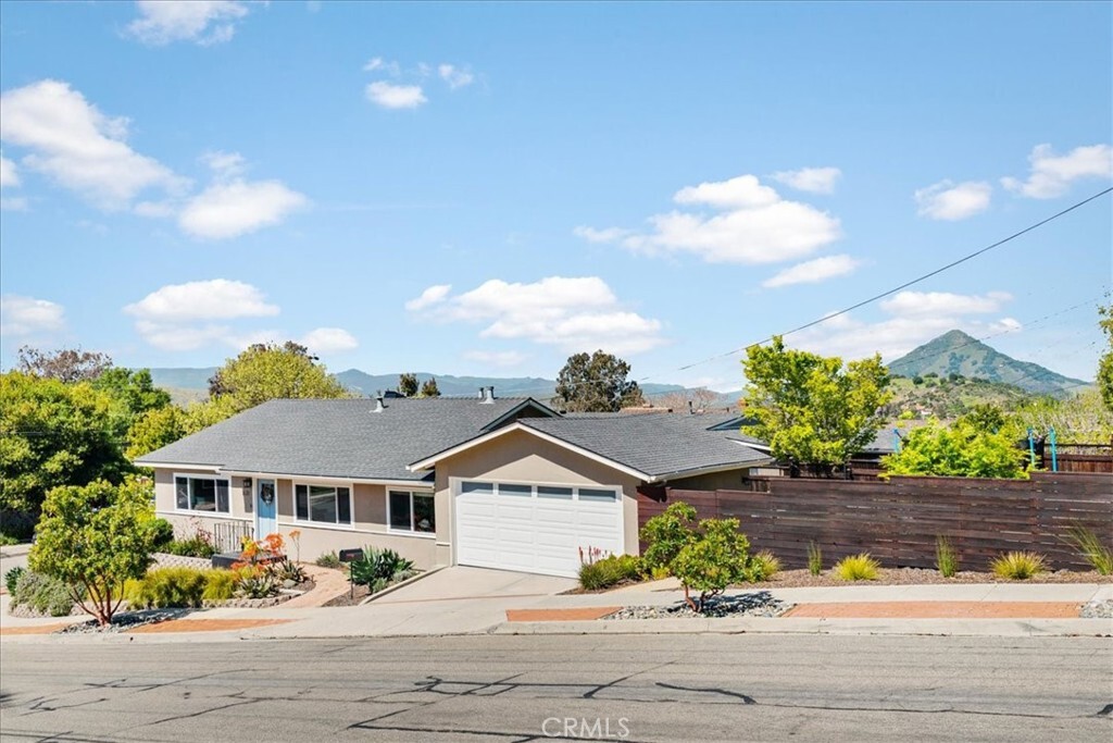 Property Photo:  1620 Alrita Street  CA 93401 