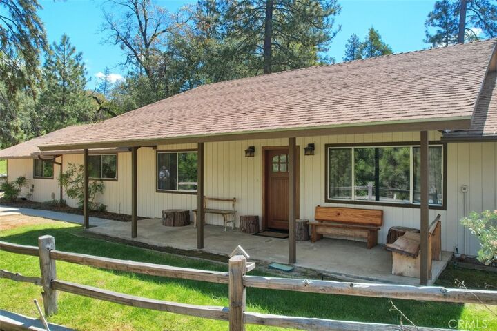 50986 Road 632  Oakhurst CA 93644 photo
