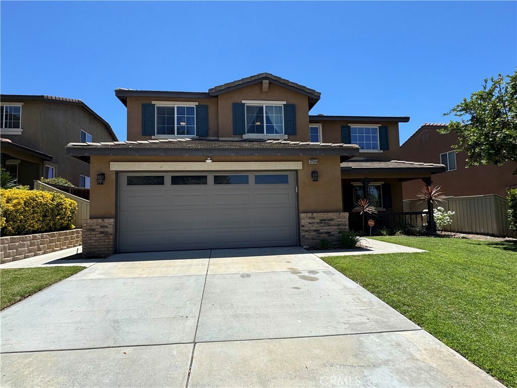 Property Photo:  32555 Via Perales  CA 92592 