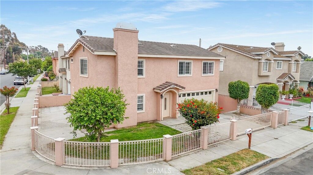 Property Photo:  11804 Duncan Avenue  CA 90262 