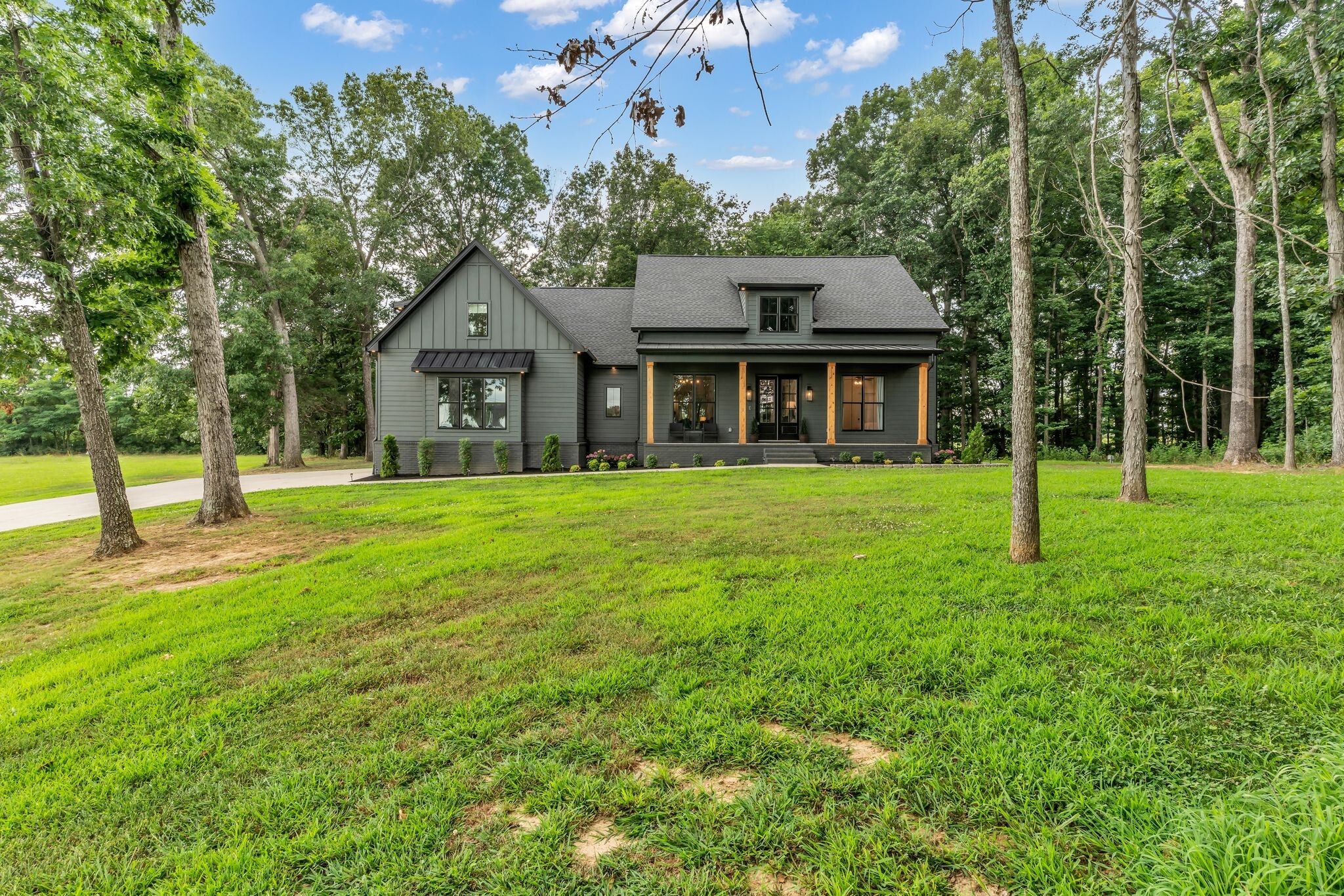 Property Photo: 8921 Cedar Grove Rd TN 37049