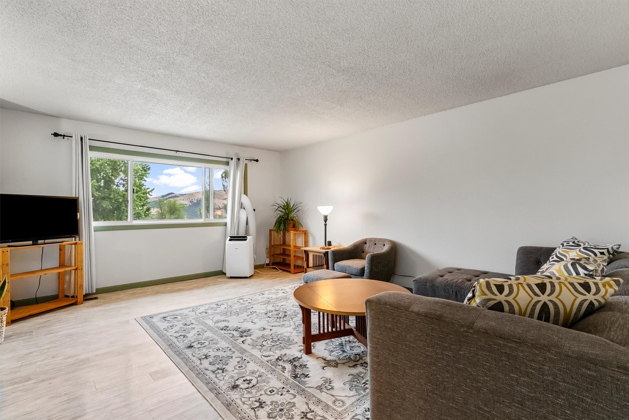 Property Photo: 197 Ridgeway Drive MT 59847