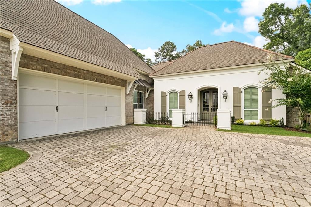 Property Photo: 504 N Corniche Du Lac Drive LA 70433