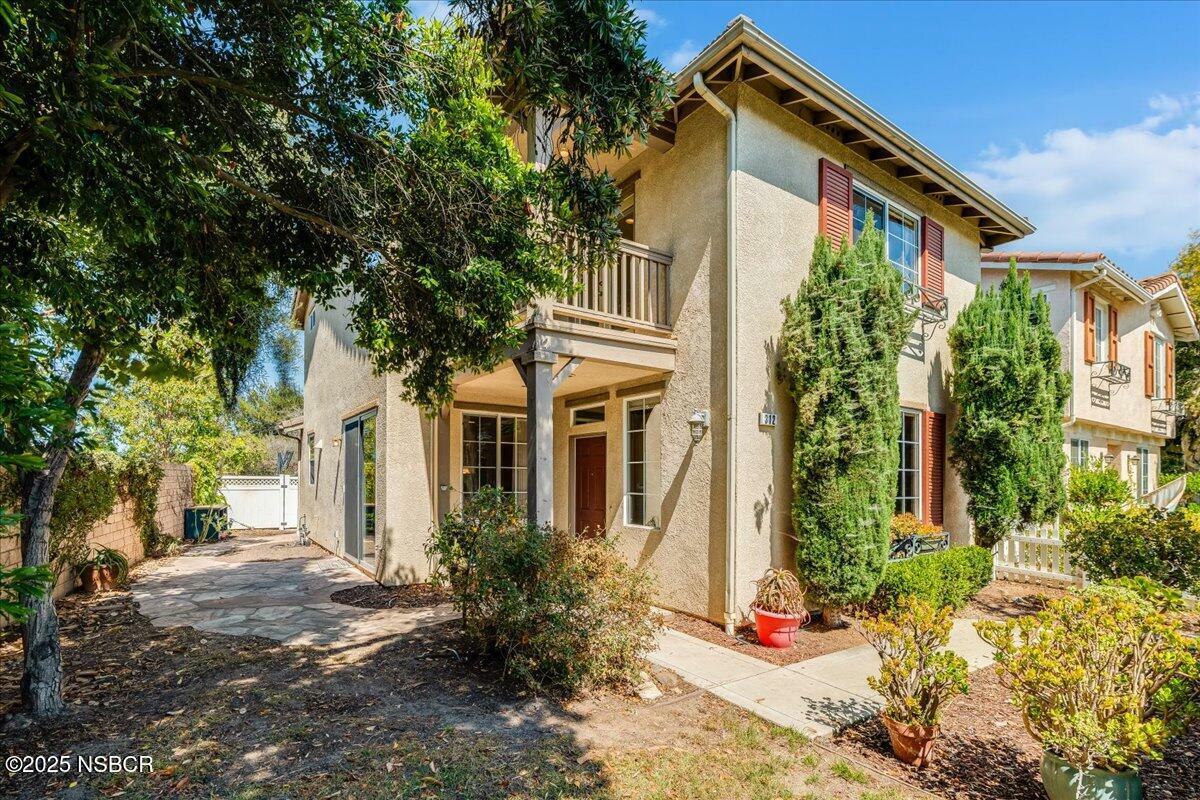 Property Photo: 312 Alcazar Drive CA 93455