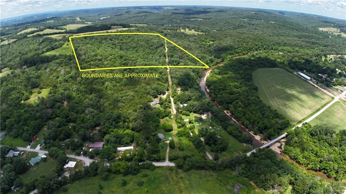 Property Photo:  780-01045-000 Saint Clair Trail  AR 72672 